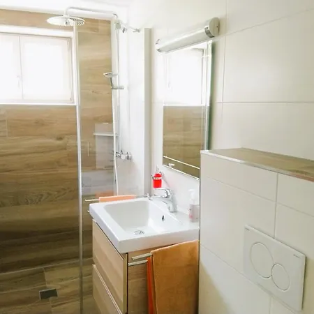 Ferienwohnung Leippert Apartment *